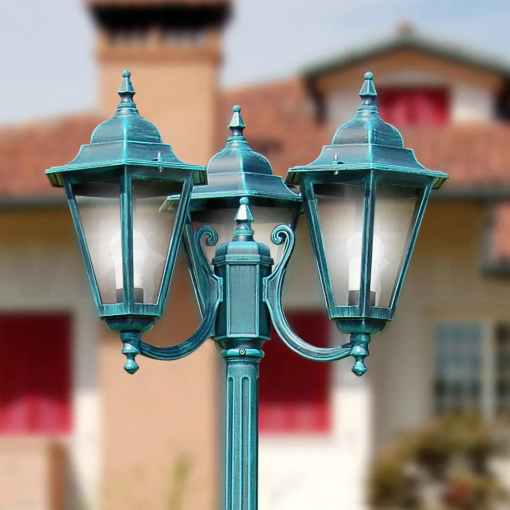 Viadurini Lighting Gartenlampion-211 cm hohe Gartenlampe aus Glas und 5 Aluminiumausführungen - Pinako