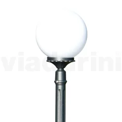 Viadurini Lighting Gartenlampion-172 cm hohe Straßenlaterne aus Acryl und anthrazitfarbenem Aluminium. Hergestellt in Italien - Trovaantracite