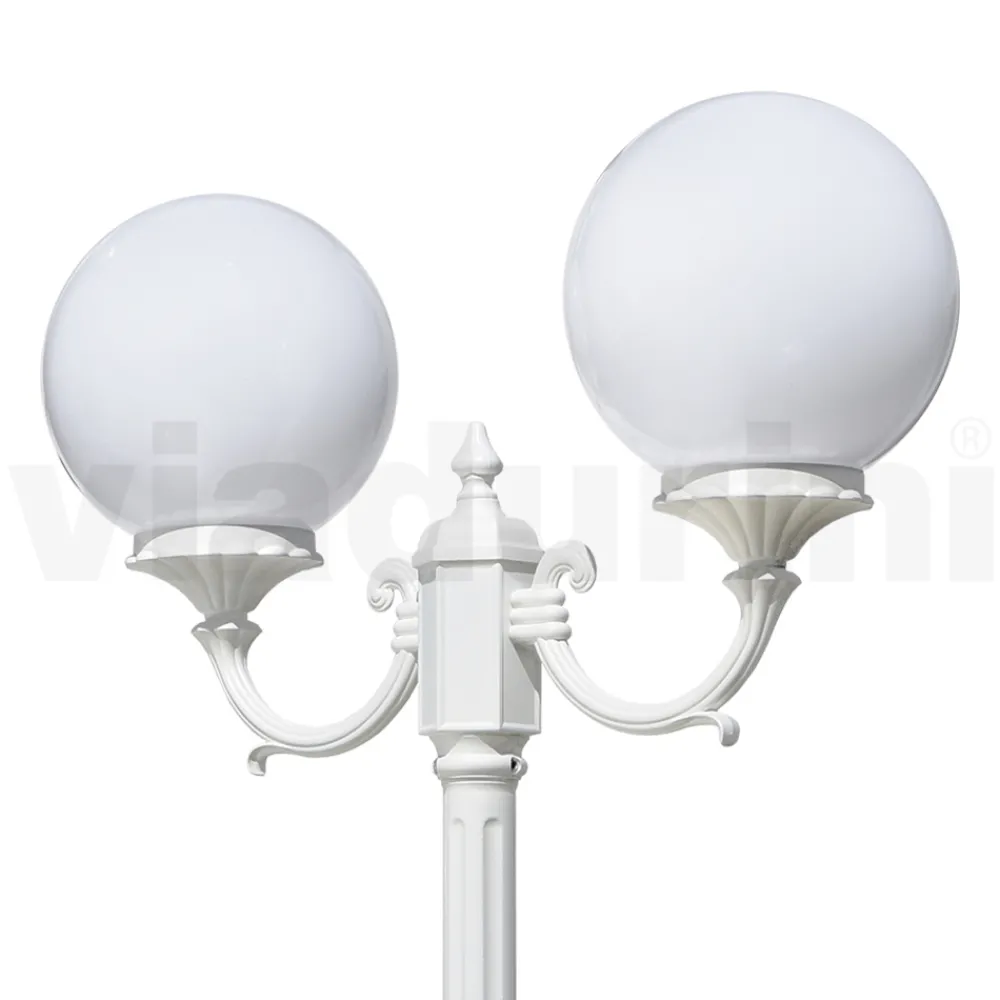 Viadurini Lighting Gartenlampion-212 cm hohe Straßenlaterne aus weißem Acryl und Aluminium, hergestellt in Italien - Trovabianco
