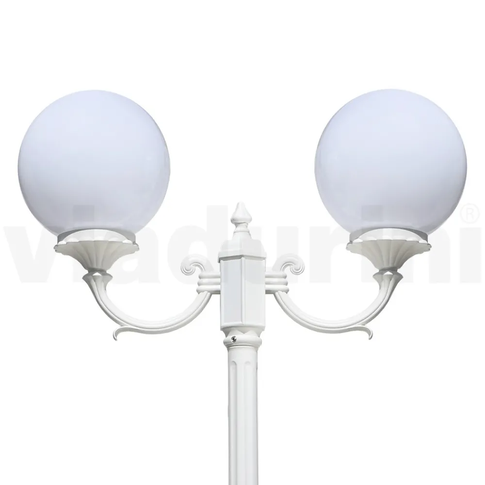 Viadurini Lighting Gartenlampion-212 cm hohe Straßenlaterne aus weißem Acryl und Aluminium, hergestellt in Italien - Trovabianco