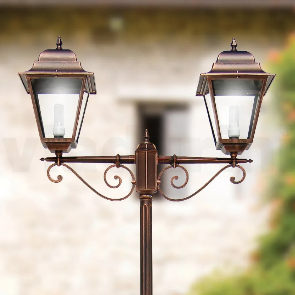 Viadurini Lighting Gartenlampion-264 cm hohe Straßenlaterne für den Garten aus Glas und Aluminiumdruckguss - Alchemist