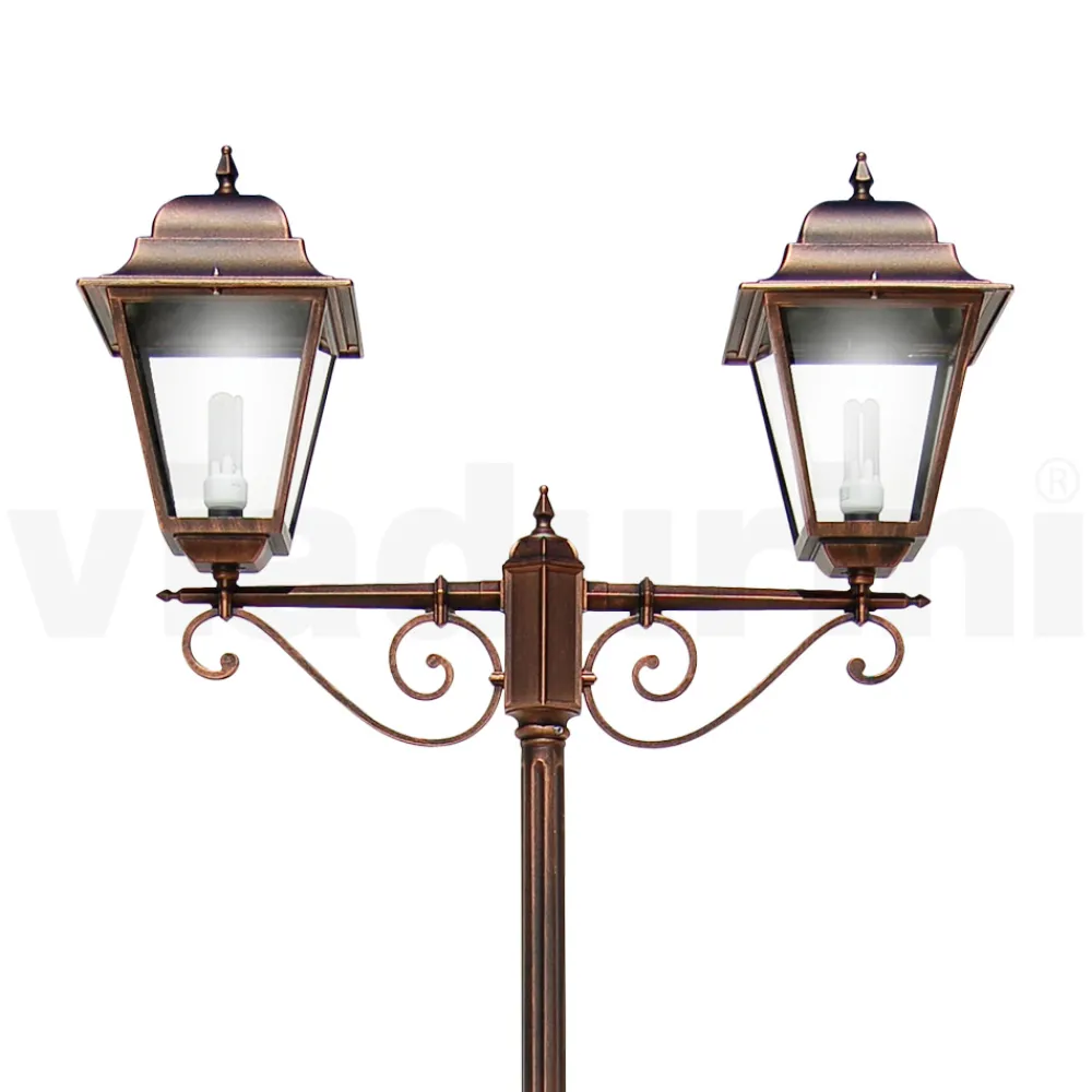 Viadurini Lighting Gartenlampion-264 cm hohe Straßenlaterne für den Garten aus Glas und Aluminiumdruckguss - Alchemist