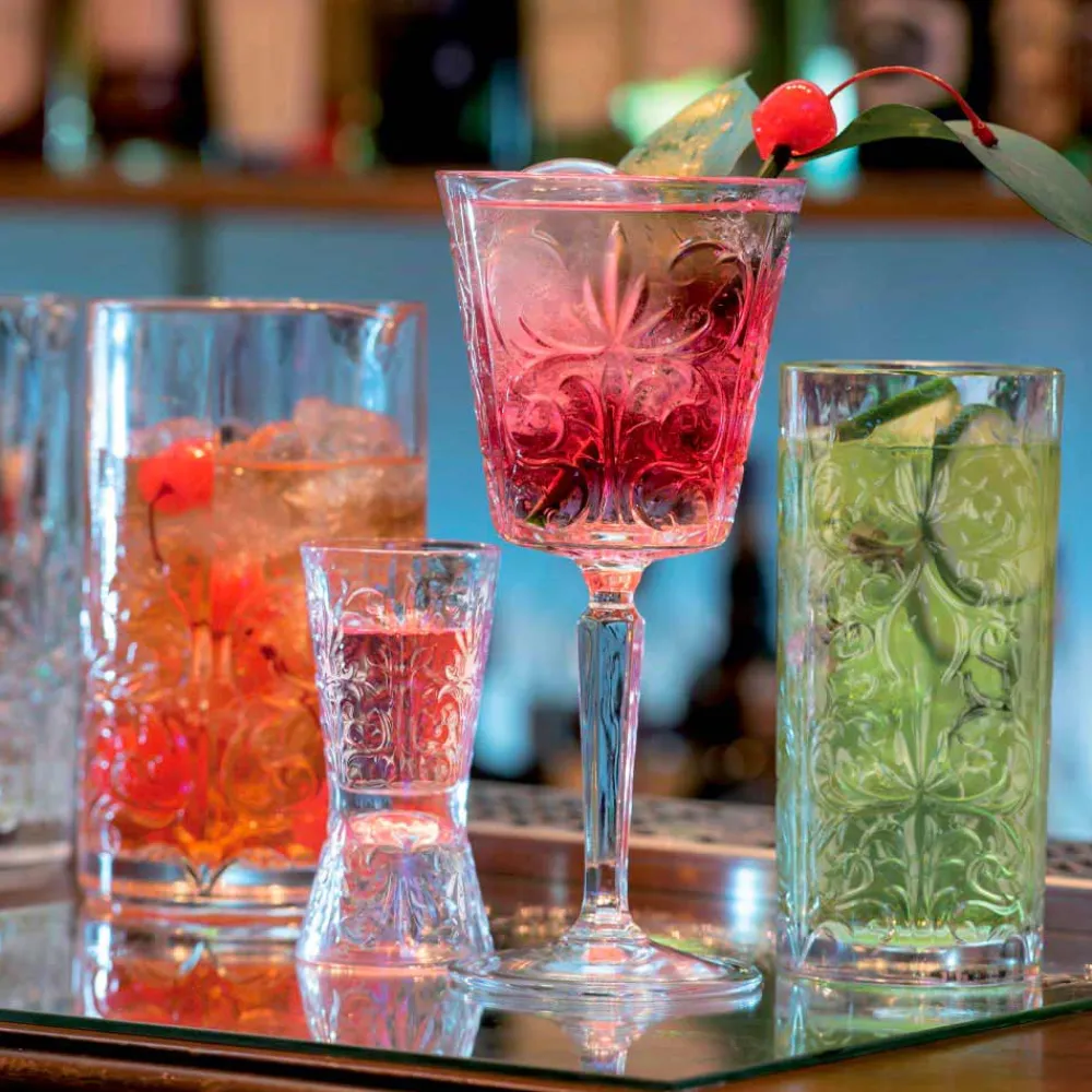 Viadurini Kitchen Italienisches Kristallgeschirr-12 Gläser für Wasser-, Getränke- oder Cocktaildesign in dekoriertem Öko-Kristall - Destino