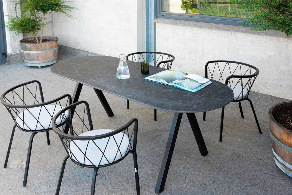 Viadurini in the Garden Metallsessel-2 Outdoor-Sessel aus lackiertem Metall stapelbar Made in Italy - Adia