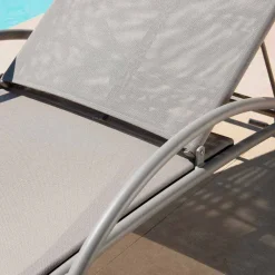 Viadurini in the Garden Sonnenliegen-2 stapelbare Outdoor-Chaiselongues aus Metall und Stoff Made in Italy - Perlo