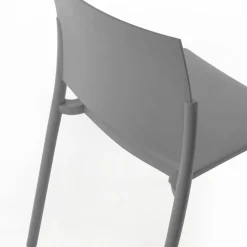 Viadurini Living Gartenstühle Kunststoff-4 stapelbare Stühle komplett aus Polypropylen in verschiedenen Farben – Mojito