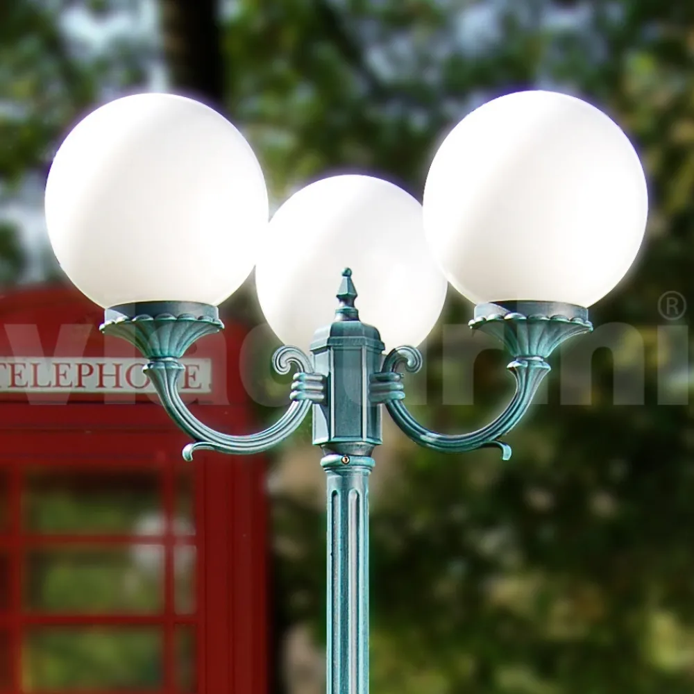 Viadurini Lighting Gartenlampion-Außenlaternenpfahl 212 cm aus schwarzem Acryl und Aluminium Made in Italy - Trovanero