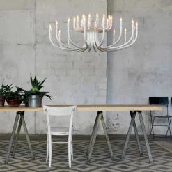 Viadurini Lighting Designer Pendelleuchten-Aufhängungsleuchter mit 16 oder 32 Lichtern aus weißem oder schwarzem Aluminium - Alviso