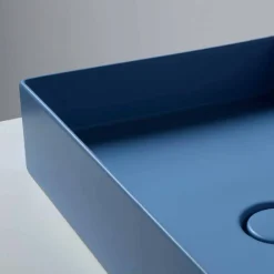 Viadurini Bathroom Farbige Waschbecken-Aufsatzwaschbecken aus Keramik Sun 60x37, modernes Design, hergestellt in Italien