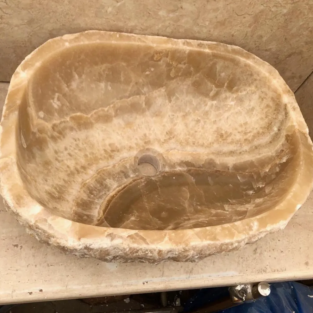 Viadurini Bathroom Steinwaschbecken-Aufsatzwaschbecken aus Naturstein Laia, Einzelstück