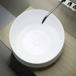 Viadurini Bathroom Design Waschbecken Aus Solid Surface-Aufsatzwaschbecken aus Solid Surface in Italien hergestellt,Dongo