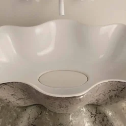 Viadurini Bathroom Farbige Waschbecken-Aufsatzwaschbecken, Keramik, weiß, silber, made in Italy Design Cubo