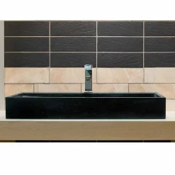 Viadurini Bathroom Steinwaschbecken-Aufsatzwaschbecken schwarz mit schrägen Ablauf aus Basalt Schwarz Chao