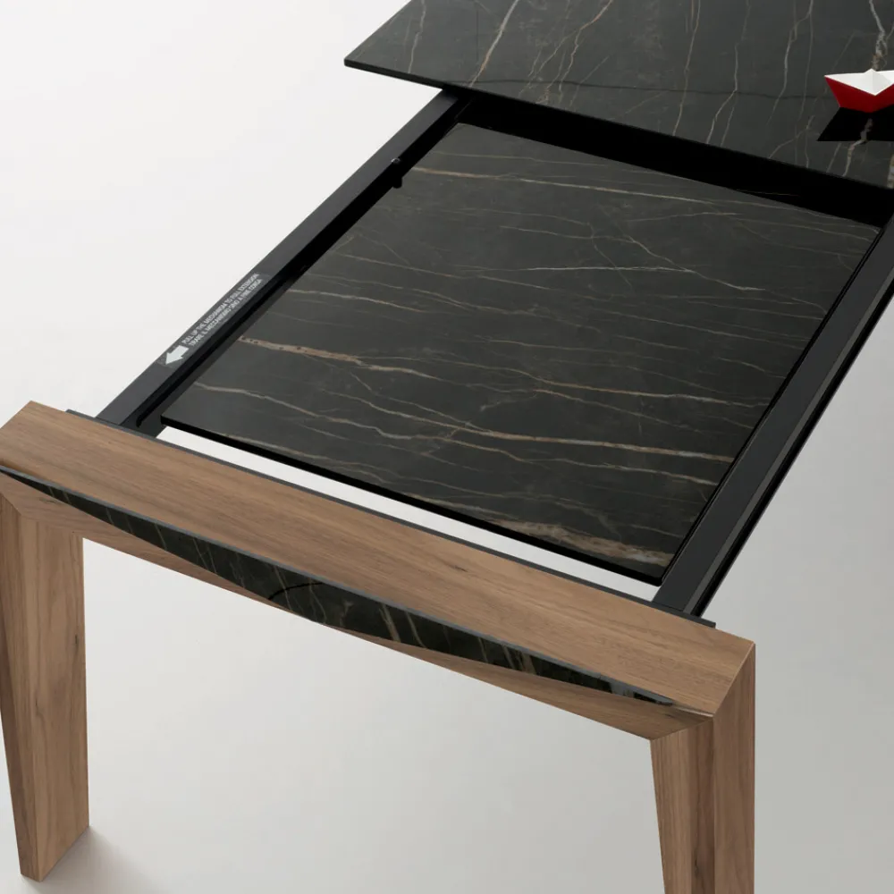 Viadurini Living Ausziehbare Esstische-Ausziehbarer Tisch auf 2,4 m aus Massivholz und Keramikplatte - Antares