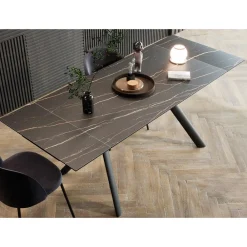 Viadurini Living Ausziehbare Esstische-Ausziehbarer Tisch bis zu 200 cm Metallbasis und Gres-Platte - Norris