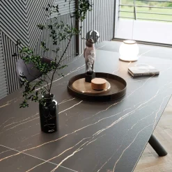 Viadurini Living Ausziehbare Esstische-Ausziehbarer Tisch bis zu 200 cm Metallbasis und Gres-Platte - Norris