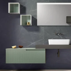 Viadurini Bathroom Badmöbel Hängend-Badezimmerkomposition mit Spiegel und Metallwandschränken, hergestellt in Italien – Efesto