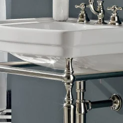 Viadurini Bathroom Keramikwaschbecken-Badezimmerkonsole L69 cm auf den Füßen aus weißer Vintage-Keramik, hergestellt in Italien - Marwa
