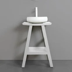 Viadurini Bathroom Badmöbel Stehend-Badezimmerschrank aus mattweißem natürlichem Teakholz mit Handtuchhaken - Raomi