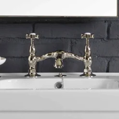 Viadurini Bathroom Badmöbel Stehend-Badezimmer-Set mit Vintage-Doppelkonsole aus weißer Keramik auf einer linearen Struktur