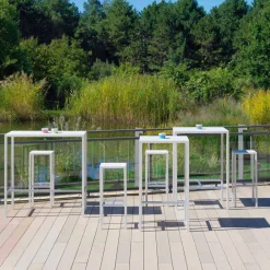 Viadurini in the Garden Outdoor Hocker-Barhocker im Freien aus pulverbeschichtetem Metall Made in Italy - Meone