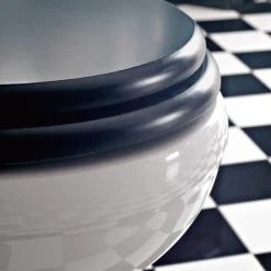 Viadurini Bathroom Wc-Boden-WC mit Keramikkassette und Made in Italy Black Seat - Marwa