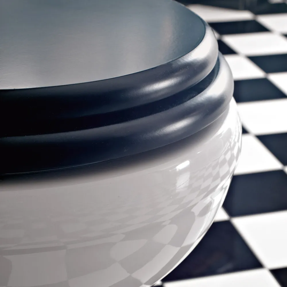 Viadurini Bathroom Wc-Boden-WC mit Keramikkassette und Made in Italy Black Seat - Marwa