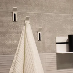 Viadurini Decor Wandgarderobe-Corian Wandgarderobe mit weißem oder schwarzem Einsatz, 3 Stück - Appiccio