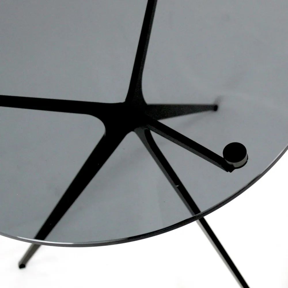 Viadurini Living Moderne Couchtische-Couchtisch mit runder Glasplatte und 3 Beinen, hergestellt in Italien – Siste