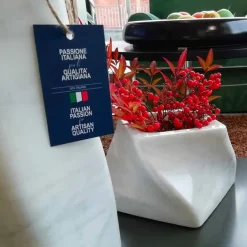 Viadurini Living Deko Vasen-Dekorative Design Vase aus Bardiglio oder Carrara Marmor Made in Italy - Prisma