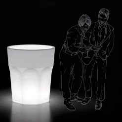 Viadurini in the Garden Lichtmöbel-Dekorative Leuchtvase aus Polyethylen mit LED-Licht Made in Italy - Pucca