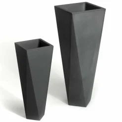 Viadurini Living Deko Vasen-Dekorative Vase aus Polyethylen im quadratischen Design Hergestellt in Italien - Bonina