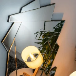 Viadurini Living Wandspiegel-Dekorativer Wandspiegel aus Glas mit geformtem Rahmen - Nefro