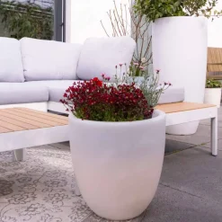 Viadurini Lighting Lichtmöbel-Design Beleuchtete Außen- und Innenvase aus farbigem Polyethylen - Svasostar