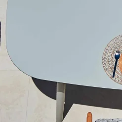 Varaschin Gartentische Fest-Design Gartentisch aus farbigem Aluminium Ellisse