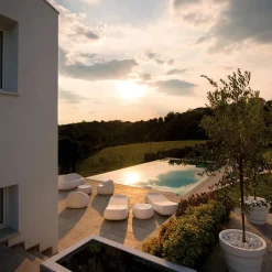 Viadurini in the Garden Sessel Kunststoff-Design Outdoor-Sessel aus farbigem Polyethylen Made in Italy - Ervin