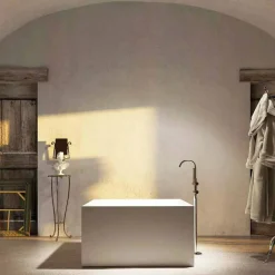Viadurini Bathroom Freistehende Badewannen-Design quadratische Badewanne freestanding Argentera, made in Italy
