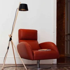 Viadurini Lighting Moderne Stehlampen-Design Stehleuchte aus Buchenholz und lackiertem Metall - Avetta