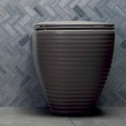 Viadurini Bathroom Wc-Design Toilettenvase aus weißer oder farbiger Keramik Trabia