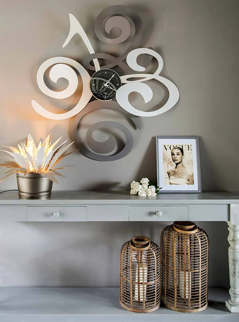 Viadurini Time Design Wanduhren-Design Wanduhr aus farbigem Eisen Made in Italy - Fiordaliso