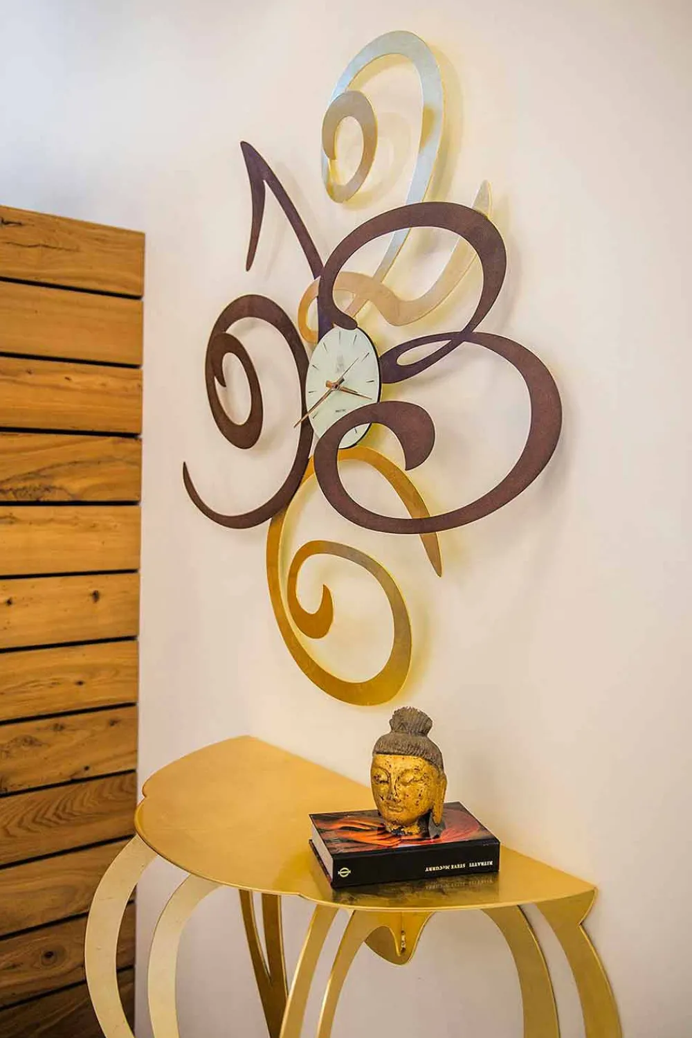 Viadurini Time Design Wanduhren-Design Wanduhr aus farbigem Eisen Made in Italy - Fiordaliso