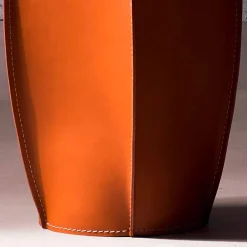 Limac Design Bürozubehör-Design-Abfalleimer aus regeneriertem Poligiono-Leder, hergestellt in Italien