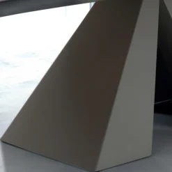 Viadurini Living Esstische-Designtisch aus furniertem Holz und Stahl, hergestellt in Italien – Dalmata