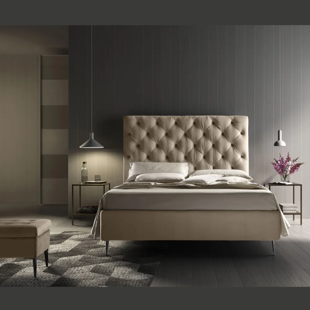 Viadurini Night Design Maßgeschneiderte Möbel|Polsterbetten-Doppelbett mit Bettwäschegarnitur aus Baumwolle Made in Italy - Sallie