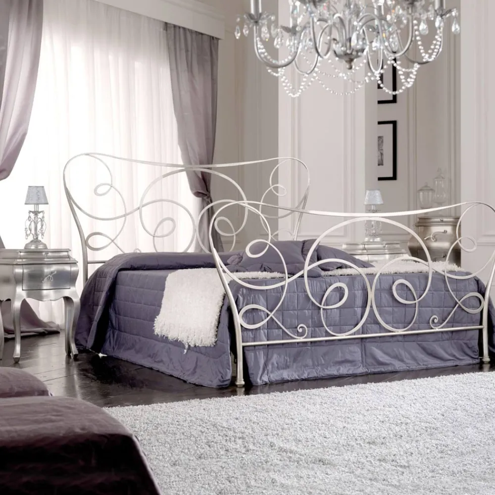 Viadurini Night Design Schlafzimmer Komplett-Doppelbett mit Fußteil, Matratze, Kissen und 2 Nachttischen – Lampo