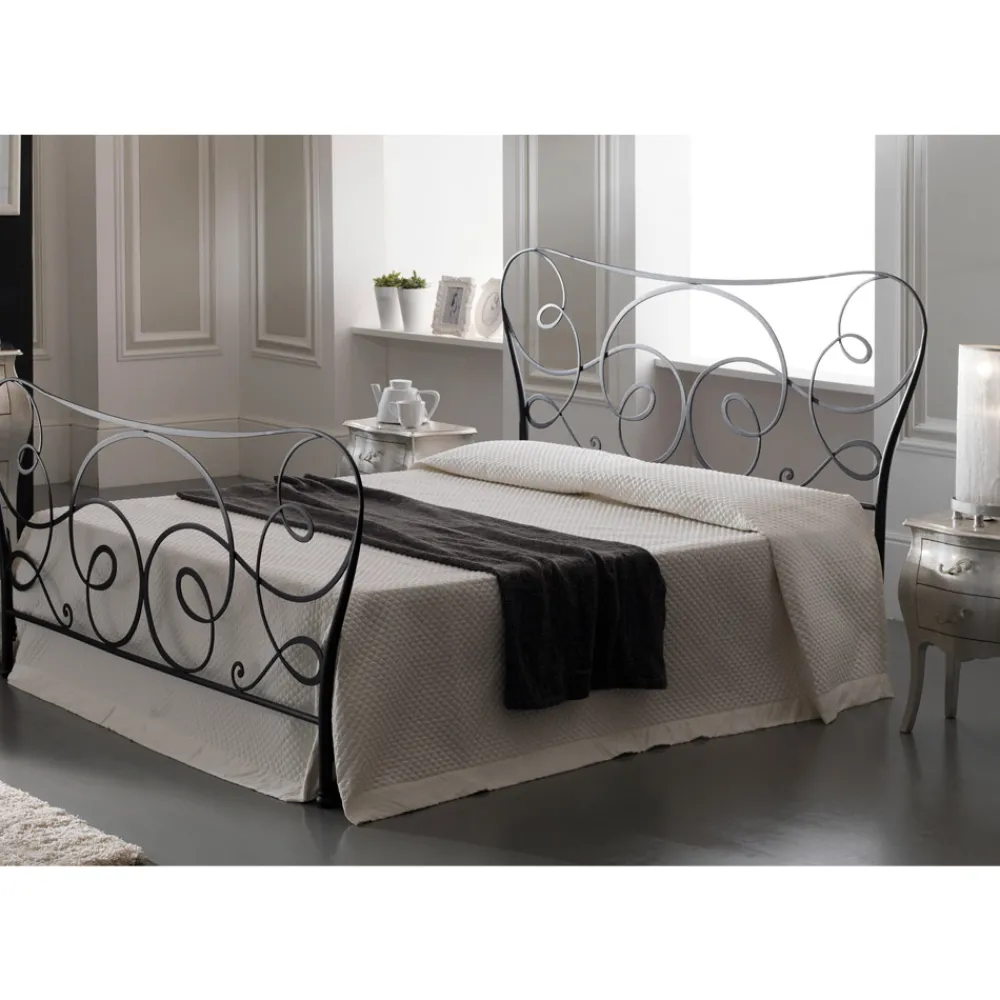 Viadurini Night Design Schlafzimmer Komplett-Doppelbett mit Fußteil, Matratze, Kissen und 2 Nachttischen – Lampo