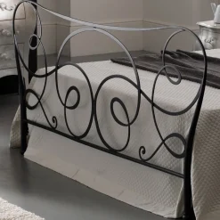 Viadurini Night Design Schlafzimmer Komplett-Doppelbett mit Fußteil, Matratze, Kissen und 2 Nachttischen – Lampo