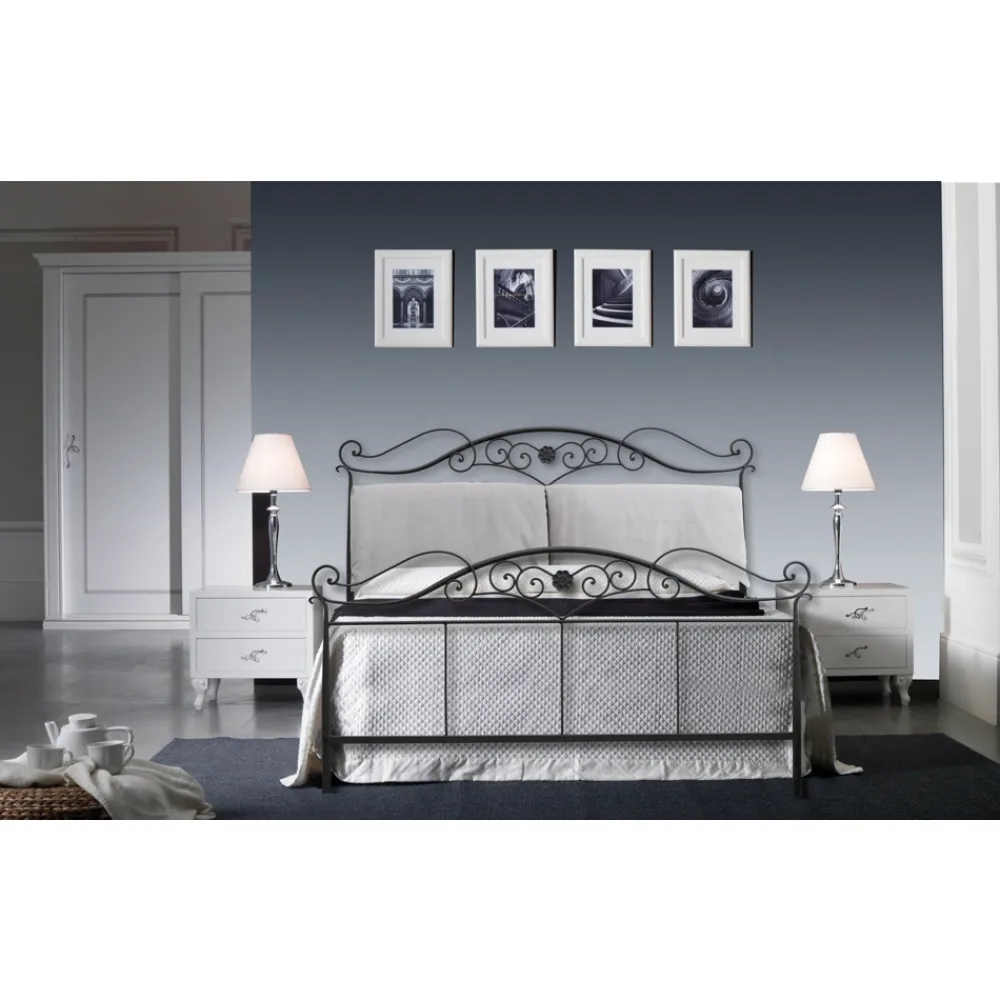 Viadurini Night Design Schlafzimmer Komplett-Doppelbett mit Kopfteil mit 2 Kissen, Matratze und 2 Nachttischen – Life