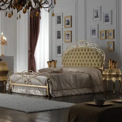 Viadurini Night Design Schlafzimmer Komplett-Doppelbett mit Matratze, Kissen und 2 Nachttischen, hergestellt in Italien – Laki