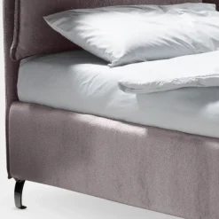 Viadurini Night Design Polsterbetten-Doppelbett 160x190 mit 2 weichen Kissen mit Volants - Ernesta